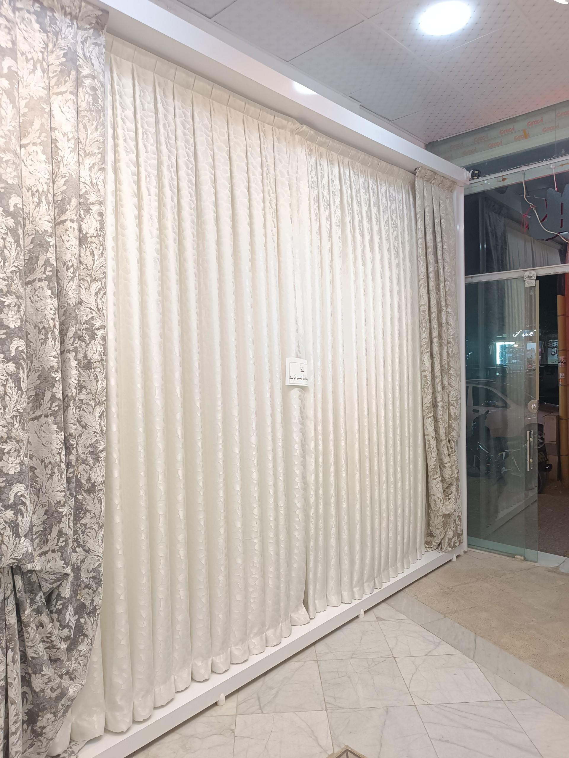 عکس گالری پرده دلاوری