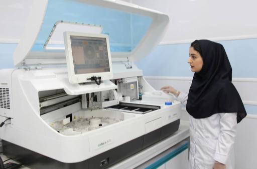 عکس آزمایشگاه پاتوبیولوژی و ژنتیک آینده