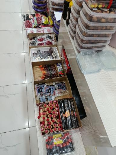 عکس زیتون سرا و ترشیجات سنتی محمدی