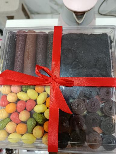 عکس زیتون سرا و ترشیجات سنتی محمدی