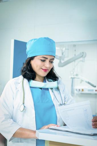 عکس دکتر زهرا جورمهر متخصص جراحی عمومی