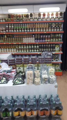 عکس زیتون سرا و ترشیجات سنتی محمدی