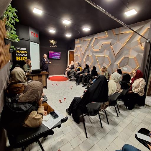 عکس مرکز فن بیان و سخنوری اکسیر زندگی