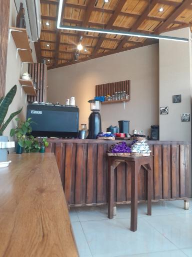 عکس کافه حمید شعبه۲