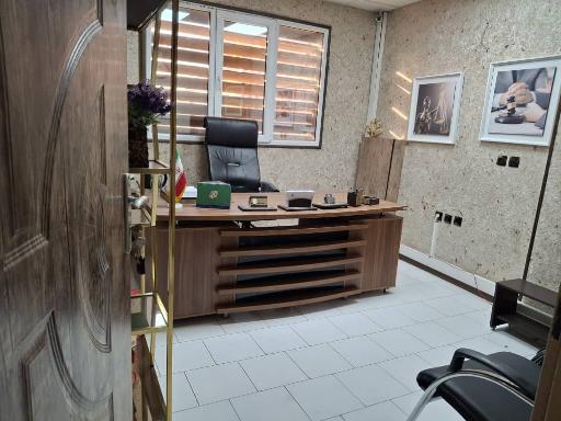 عکس نمایندگی بیمه معلم