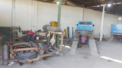 عکس مجتمع فنی خدمات نیسان سیدرضا کیانژاد 