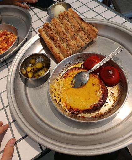 عکس کافه صبحانه گذر