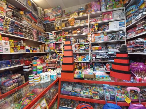 عکس لوازم التحریر همکلاسی