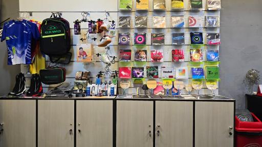 عکس آکادمی پینگ پنگ وی تاپ