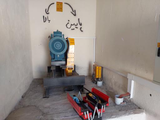 عکس آسانسور و پله برقی جهان پویا