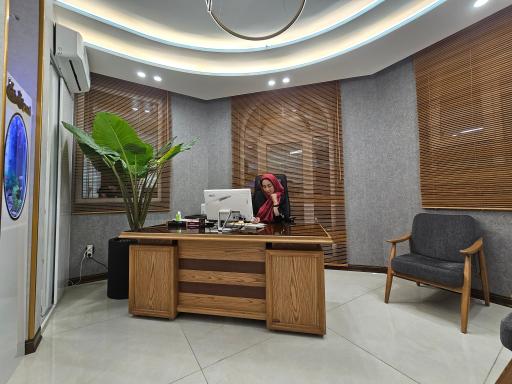 دکتر نرگس غلامی