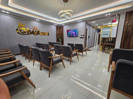 دکتر نرگس غلامی