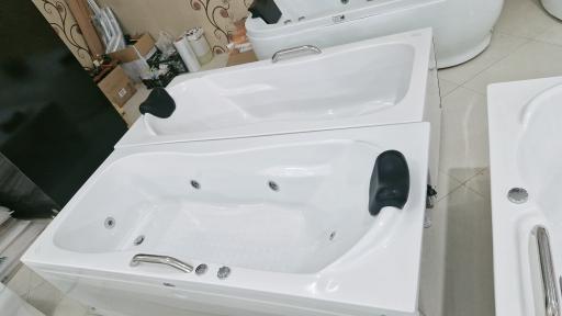 عکس شهر وان و جکوزی برهانی