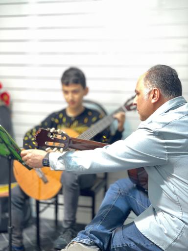 عکس آموزشگاه موسیقی سلمک رشت 