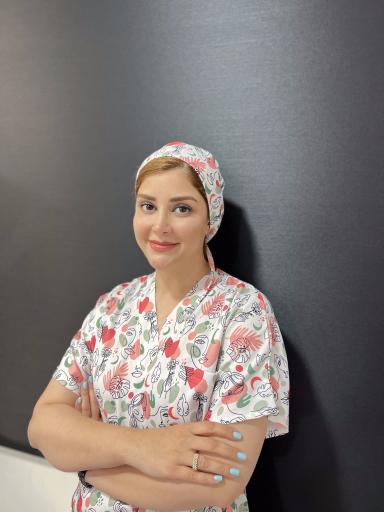 عکس دکتر هیوا ملک زاده جراح و متخصص زنان و زایمان و زیبایی