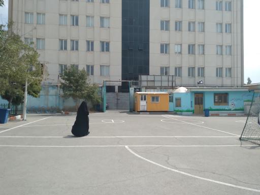 عکس دبیرستان فرهنگ (مکتبی و اولاده)