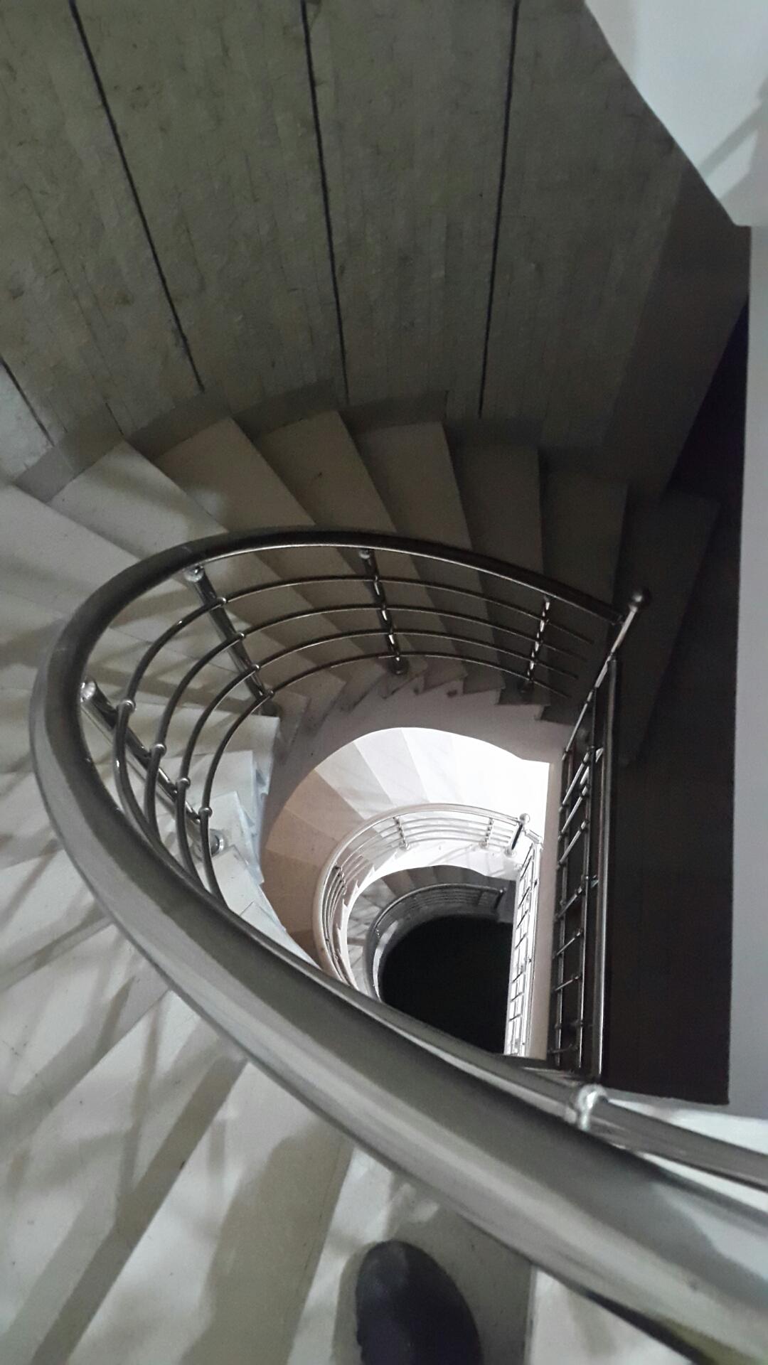 عکس حفاظ و نرده استیل