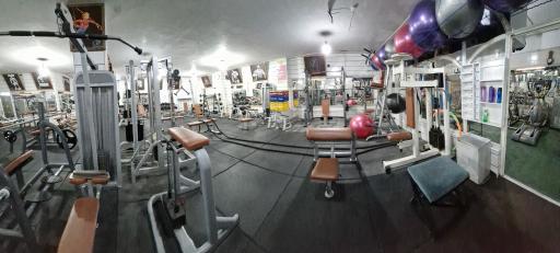 عکس باشگاه بدنسازی پوریا