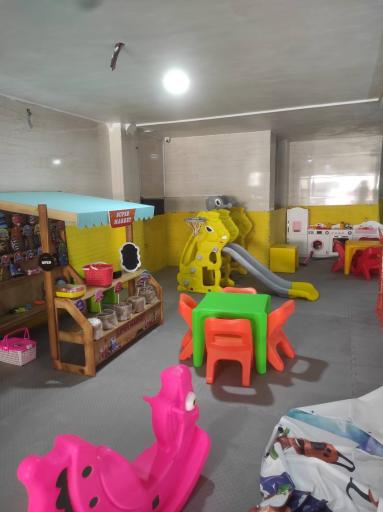 عکس خانه بازی آراد