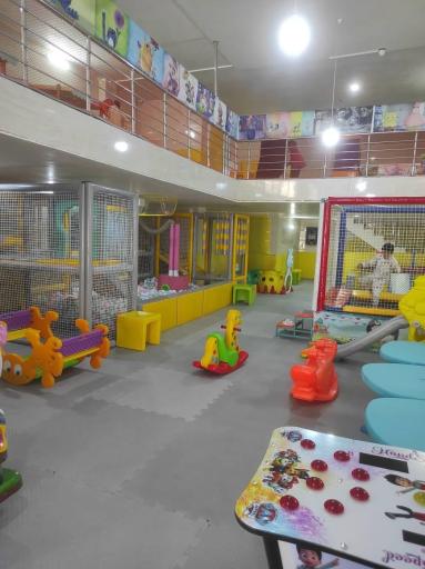 عکس خانه بازی آراد