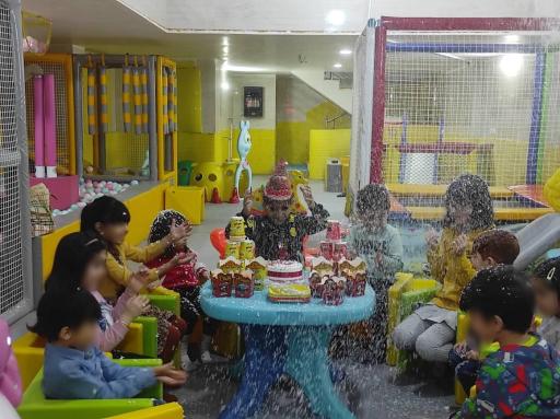 عکس خانه بازی آراد