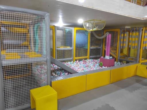 عکس خانه بازی آراد