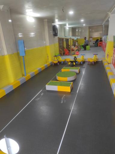 عکس خانه بازی آراد