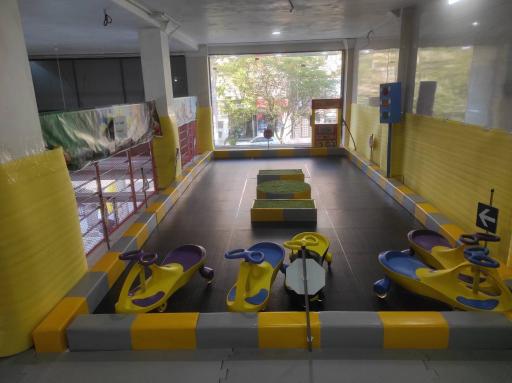 عکس خانه بازی آراد