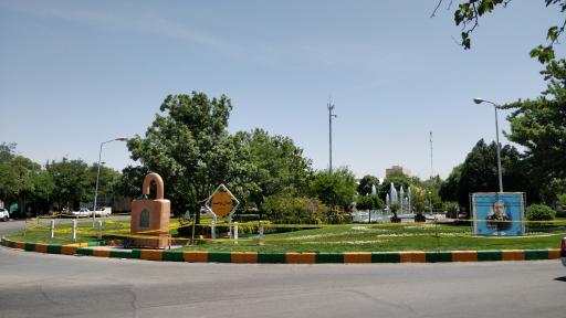 عکس میدان توحید (دروازه قوچان)