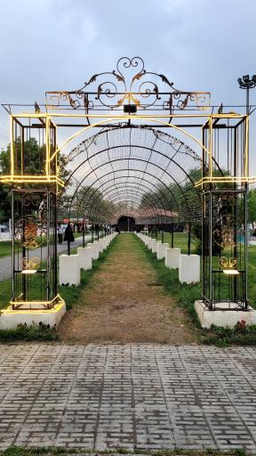 عکس بوستان شبدیز