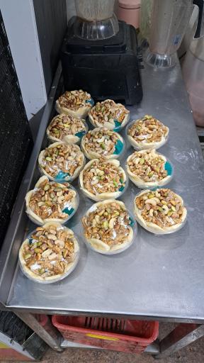 عکس آبمیوه طبیعی شاد