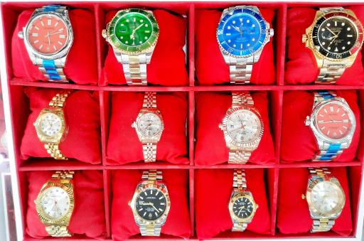 عکس فروشگاه بزرگ تاند