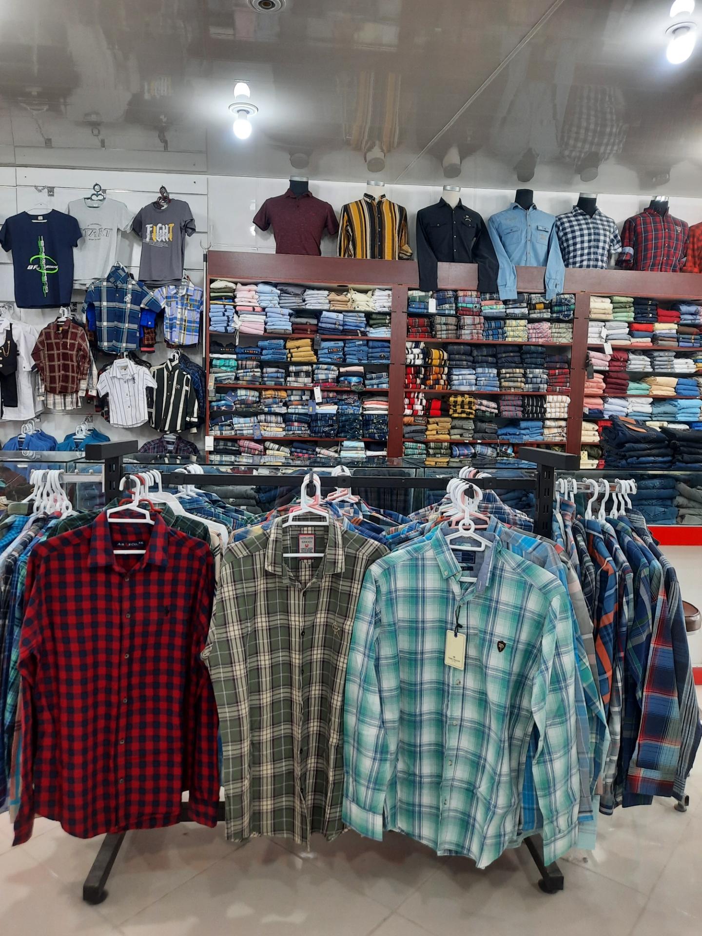 عکس فروشگاه بزرگ تاند