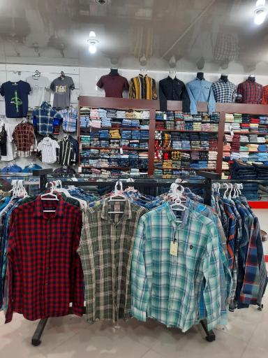 عکس فروشگاه بزرگ تاند