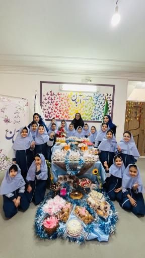عکس دبستان دخترانه آبان