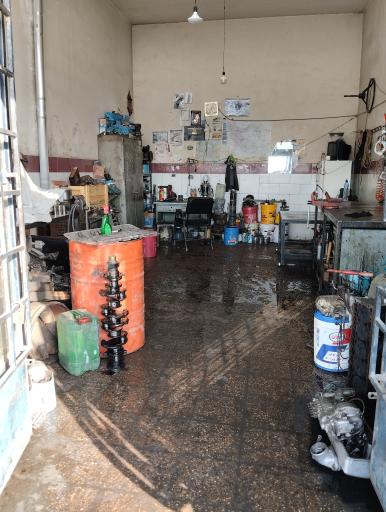 عکس تعمیر گاه تخصصی استاد منصور