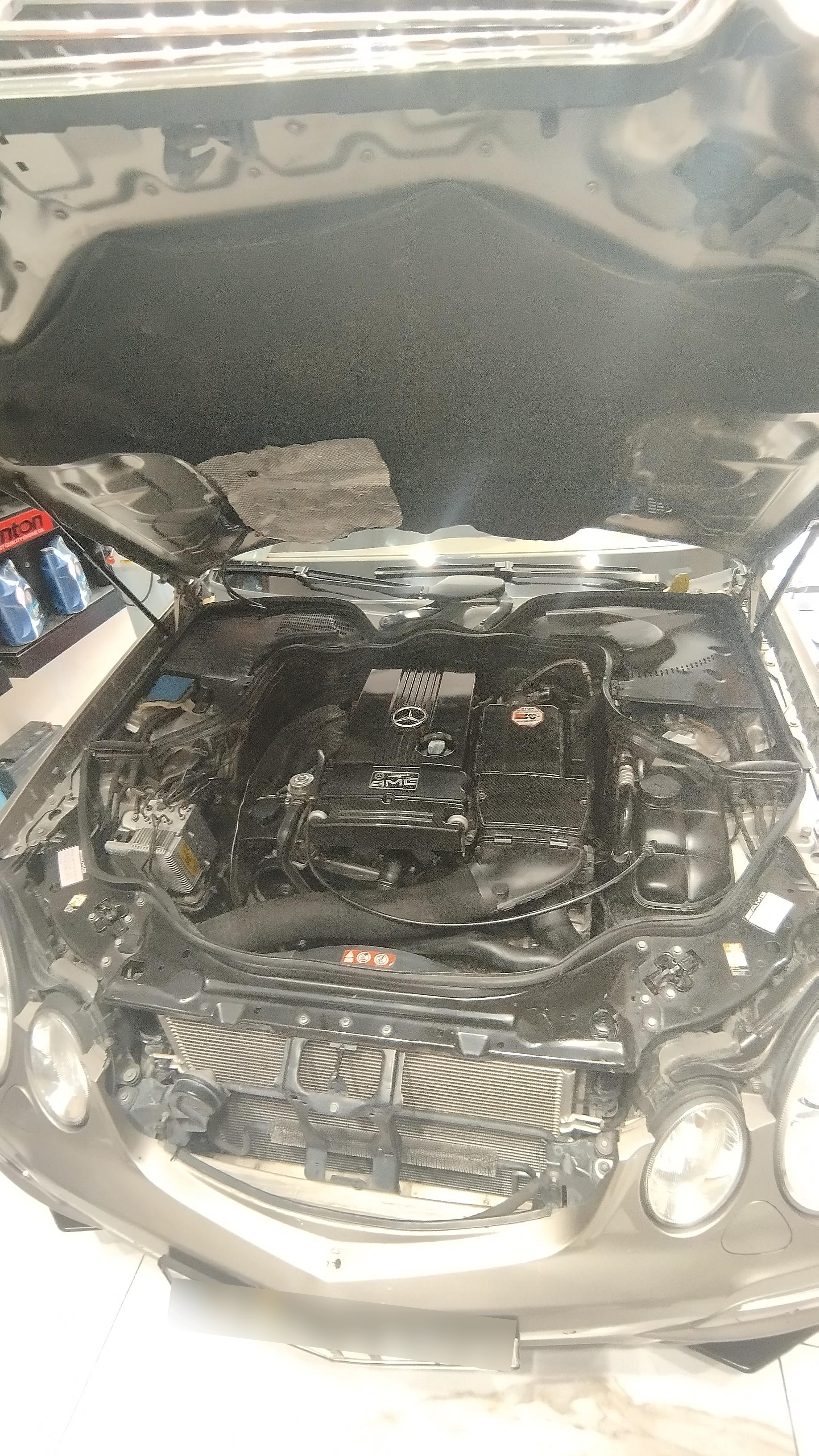 عکس تعمیرگاه تخصصی زعفرانیه