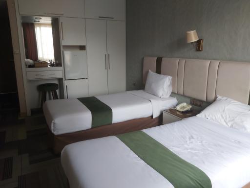 عکس هتل اسپادانا اصفهان