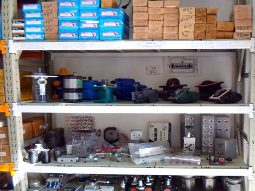 عکس هیدرولیک مفیدی نمایندگی محصولات آرافن نایین