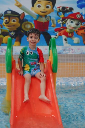 عکس استخر مادر و کودک آنیل