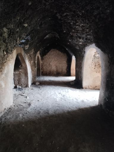 عکس قلعه هزار درب آبدانان