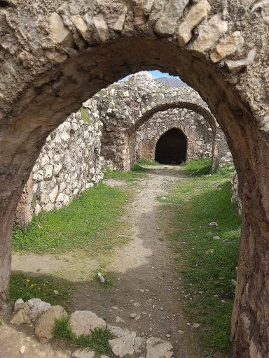 عکس قلعه هزار درب آبدانان