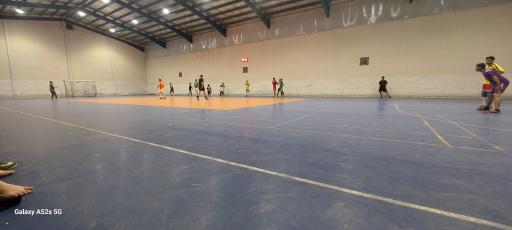 عکس سالن ورزشی صدر ۲