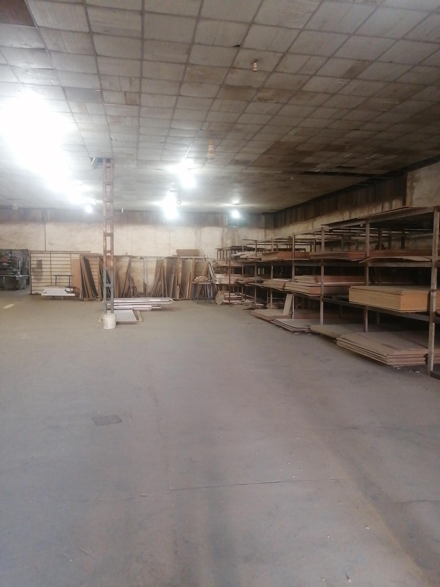 عکس کارگاه صنایع چوب شنبه زاده