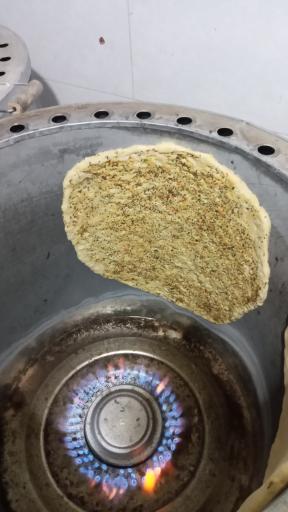 عکس نان محلی  تنوری دایی علی