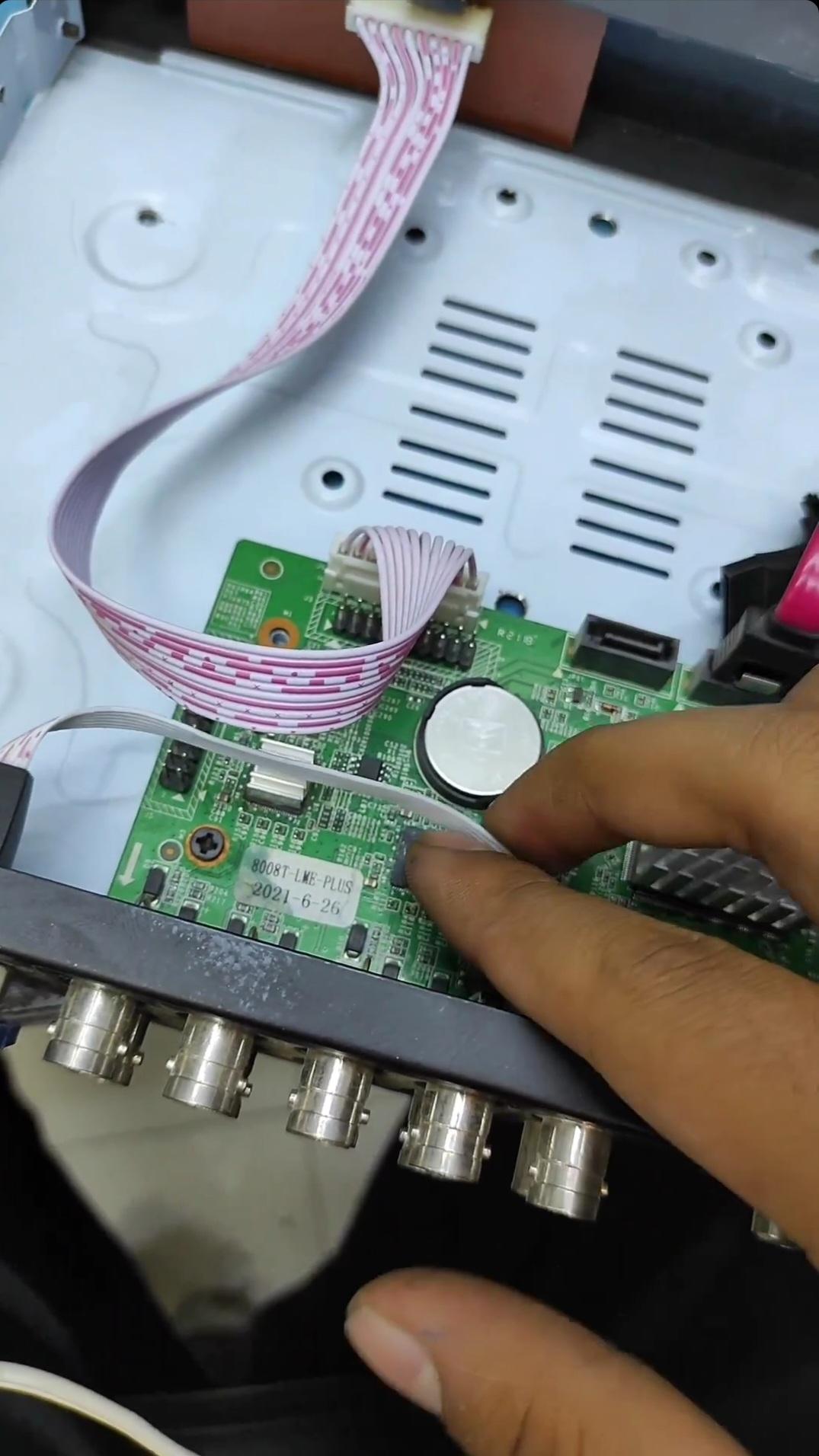 عکس دوربین مداربسته چشم پنهان 