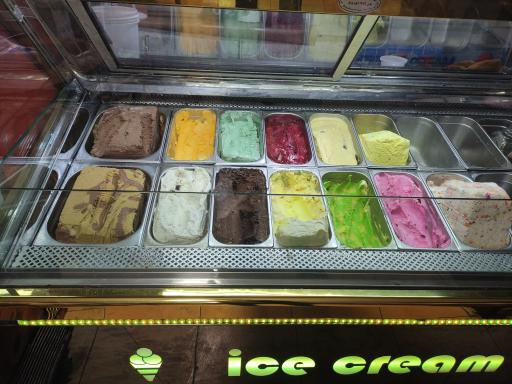 عکس کافه بستنی نارنج