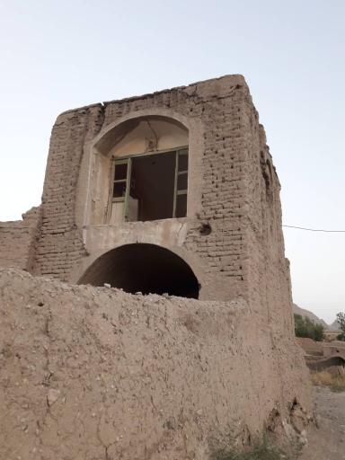 عکس قلعه چهارصدساله گوجر