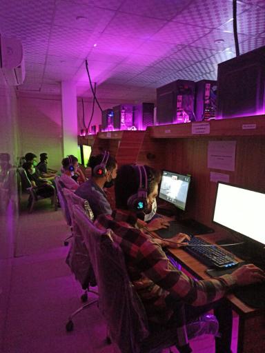 عکس گیم نت بلوری