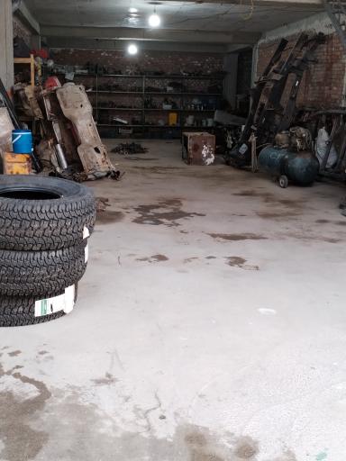 عکس اوراق فروشی تویوتا اسماعیل کریمی 